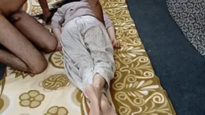 Hot Indian Step-Mother Punjabi Bhua's All Night Sex Session en Full HD